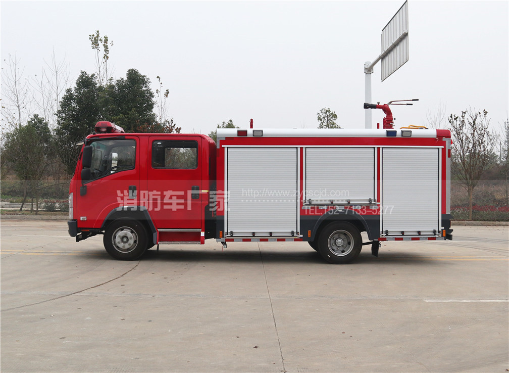 4����ĭ����܇(ch��)����ʮ�700P��