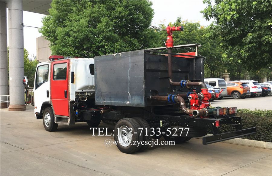 3噸五十鈴消防車 3噸五十鈴消防車