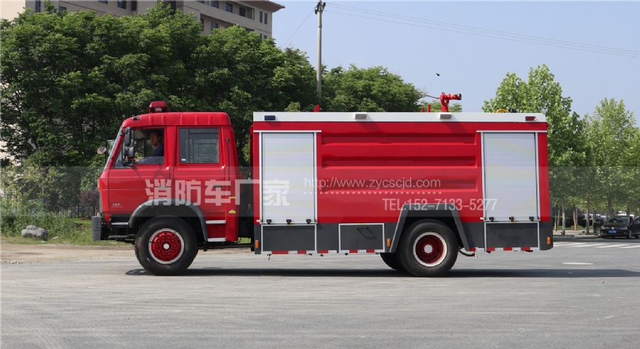 東風(fēng)8噸消防車 東風(fēng)8噸消防車