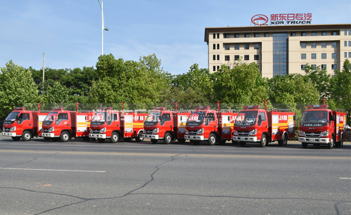 輕型消防車(chē) 輕型消防車(chē)