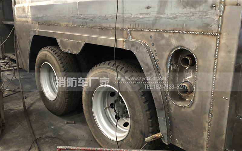 ��ʮ���ĭ�ɷ�(li��n)������܇���a(ch��n)�F(xi��n)��(ch��ng)